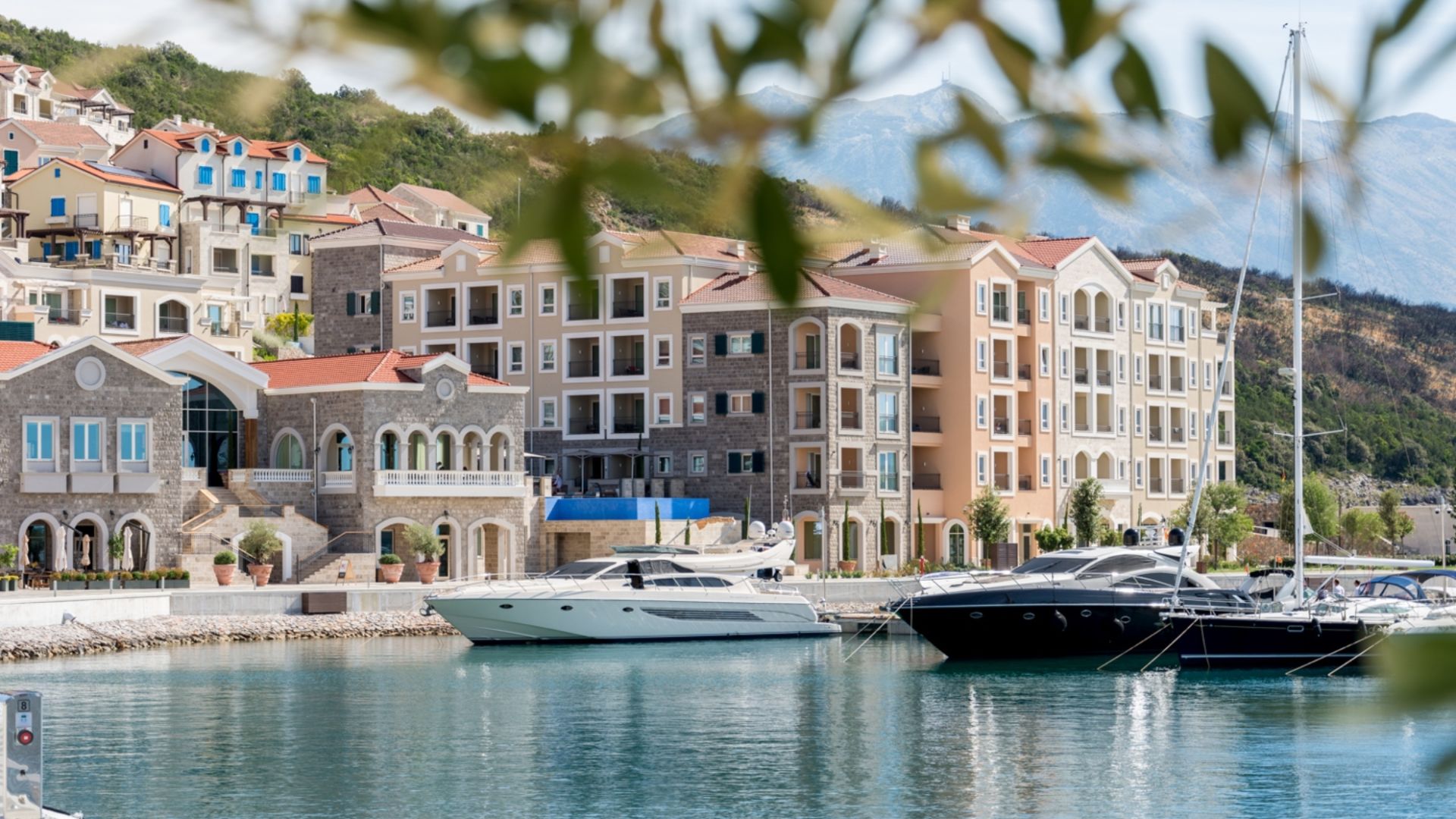 lustica bay